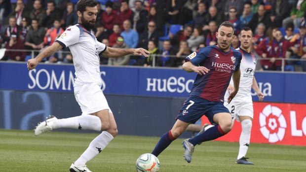 El Extremadura sorprende al Huesca