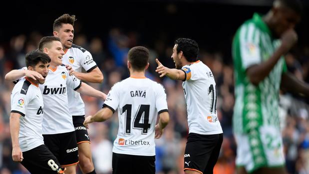 El Valencia logra un triunfo balsámico