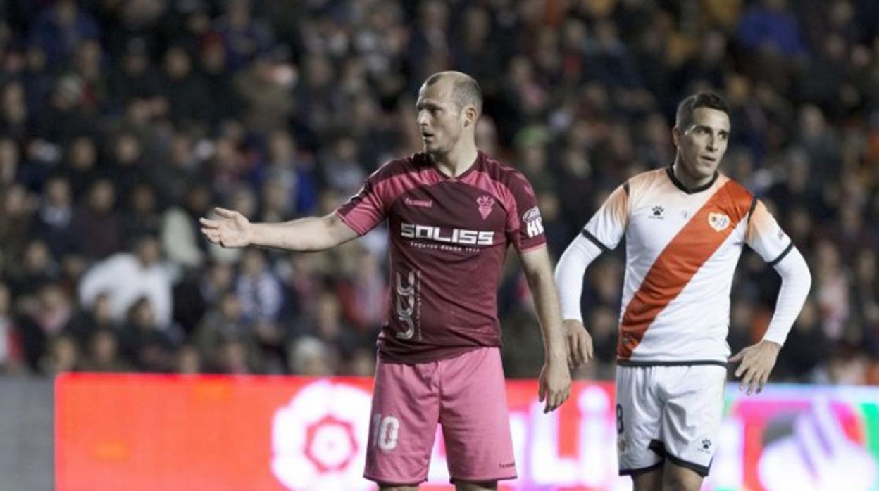 Apelación suspende cautelarmente las sanciones al Rayo Vallecano por el «caso Zozulia»