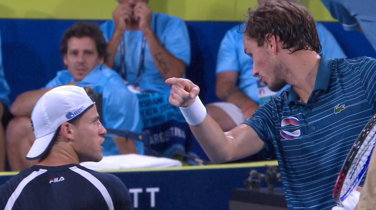 Tensión entre Schwartzman y Medvedev en la Copa ATP: «Eres bobo»