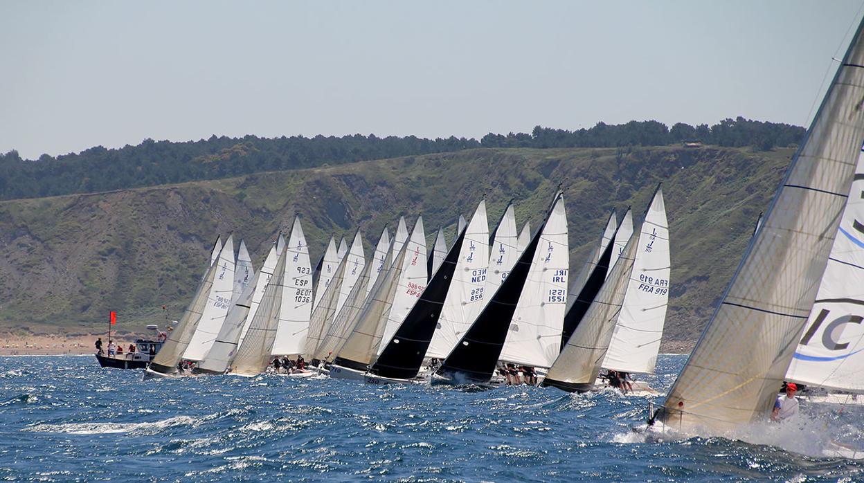 «Maitena», «Hang Loose», «Rooster» y «Freus» empiezan el año como líderes del Trofeo Social