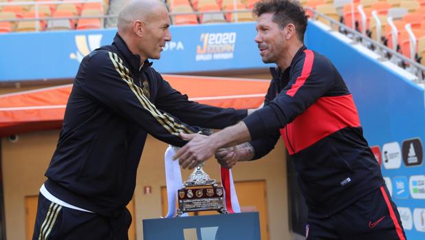 Zidane y Simeone, enemigos íntimos en el desierto