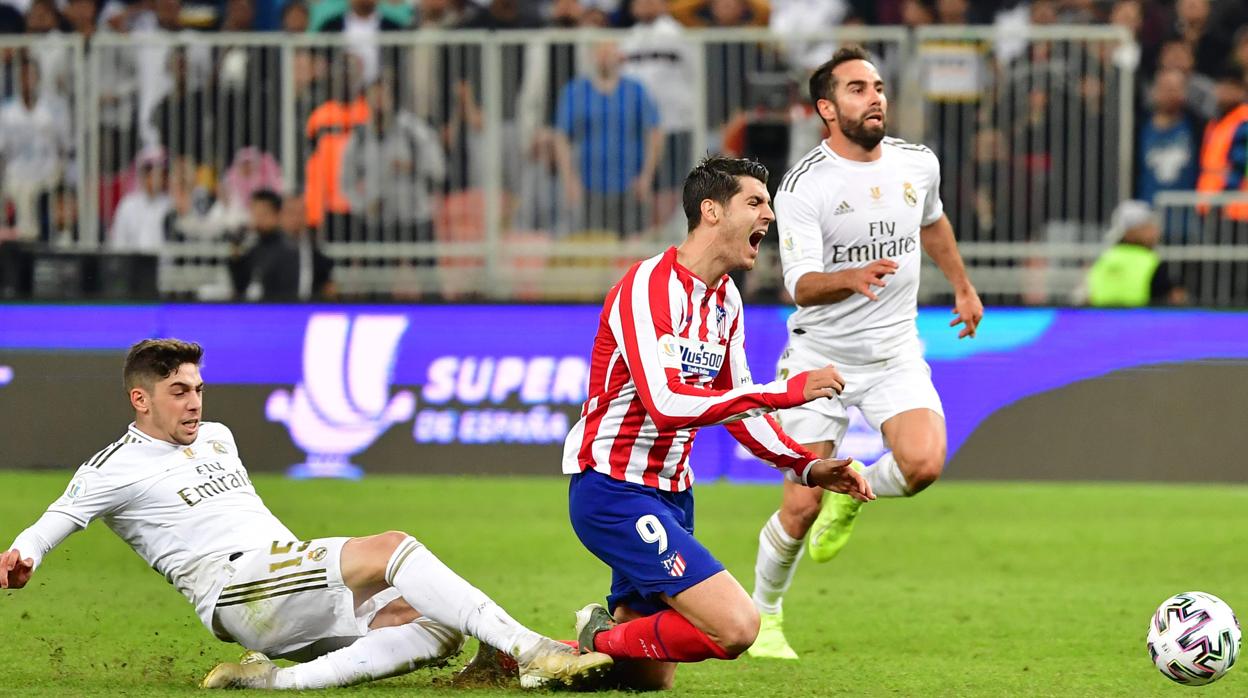 Un partido de sanción a Fede Valverde por su roja en la Supercopa