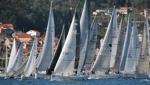 Estreno en Combarro de la 6ª Regata Interclubes Ría de Pontevedra