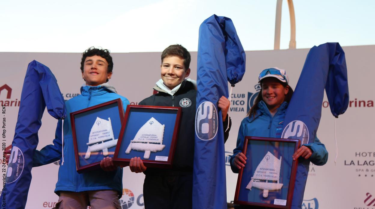 Alessandro Cortese, Lisa Vucetti y Tim Lubat, campeones del Trofeo Euromarina Optimist Torrevieja