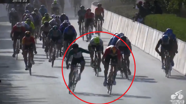 La polémica maniobra que le ha valido a Phil Bauhaus el Tour saudí