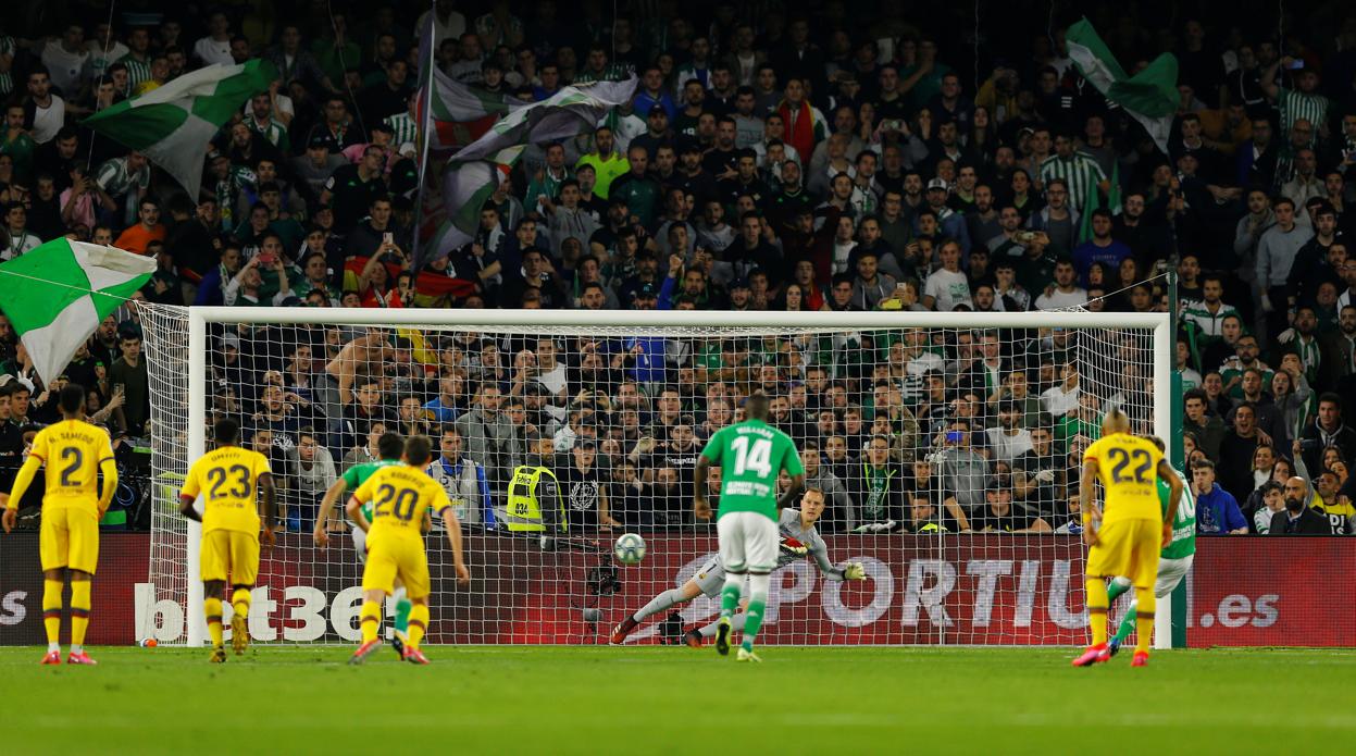 Gol de Canales (1-0) en el Betis 2-3 Barcelona