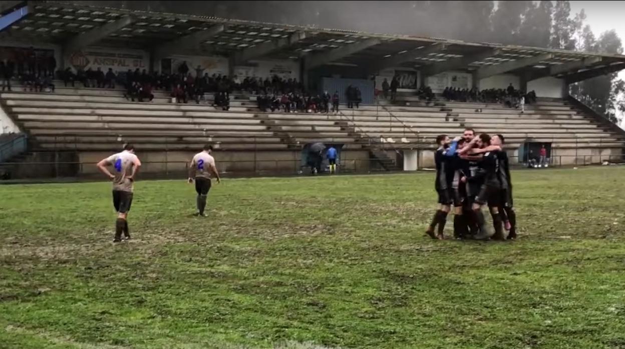 Partido entre el SH Palmeira y el SD Xuventu Aguiño, de la regional coruñesa