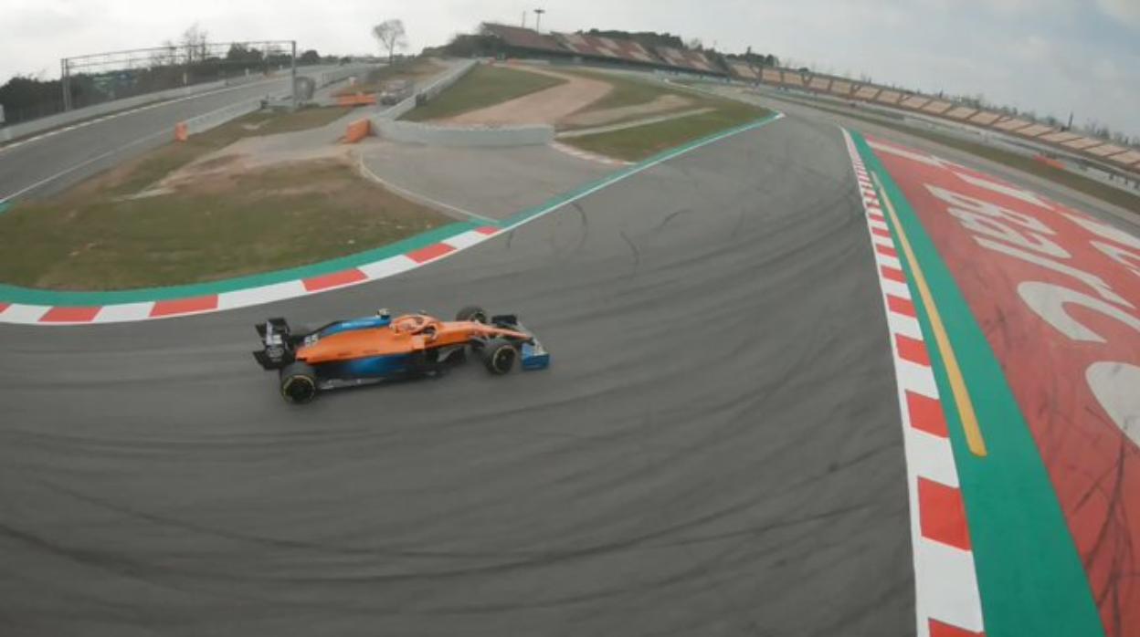 El McLaren MCL35, en pista por primera vez