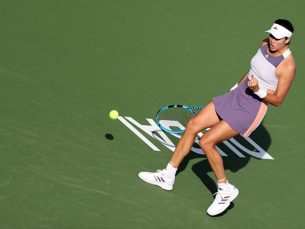 Muguruza alcanza los cuartos de final en Dubai