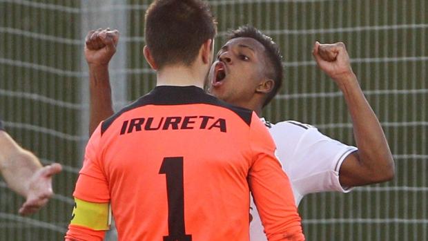 Rodrygo, expulsado en el Castilla por celebrar un gol en la cara del portero rival: «Actitud de niñato»