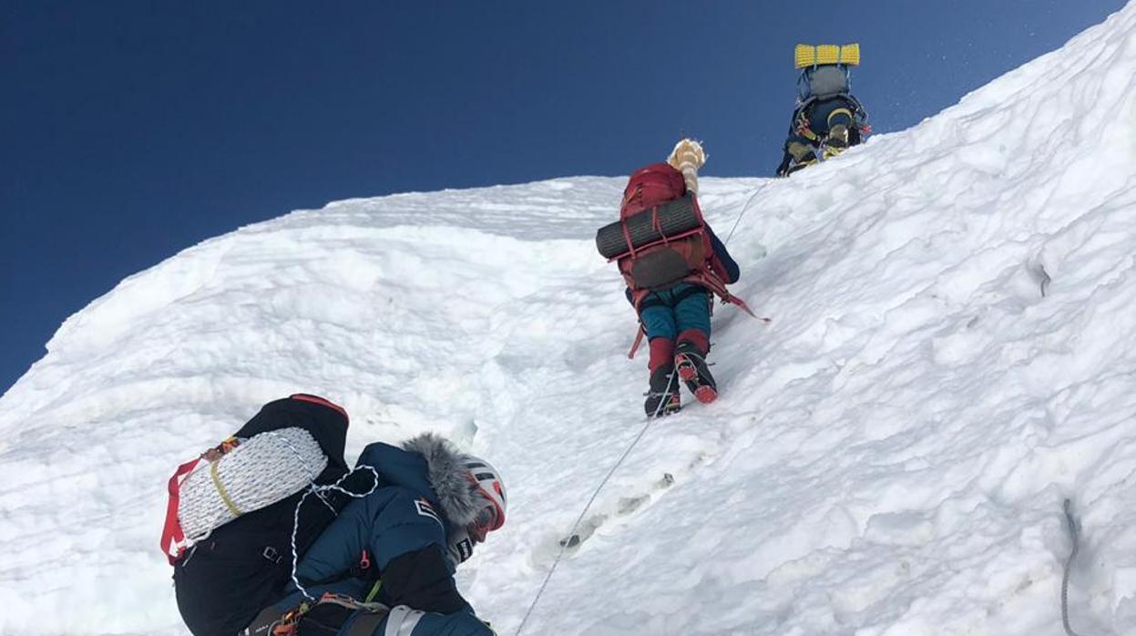 Una imagen de la expedición de Txikon en el Everest