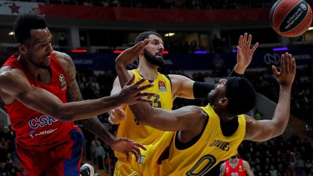 El Barça asalta Moscú, 7 años después, con otra genialidad de Mirotic