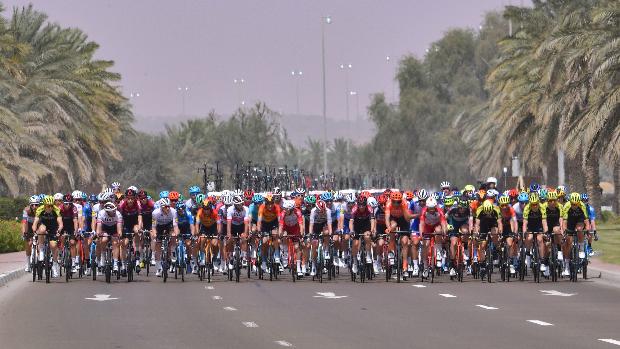 Los 140 corredores del cancelado UAE Tour, libres del coronavirus