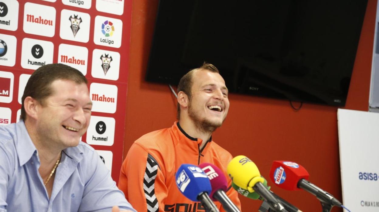 Zozulia enciende otra polémica: «Primero me llamaron fascista, luego nazi... Pronto dirán que soy maricón»