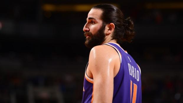 Ricky Rubio lanza a los Suns con un triple-doble histórico: 25-13-13