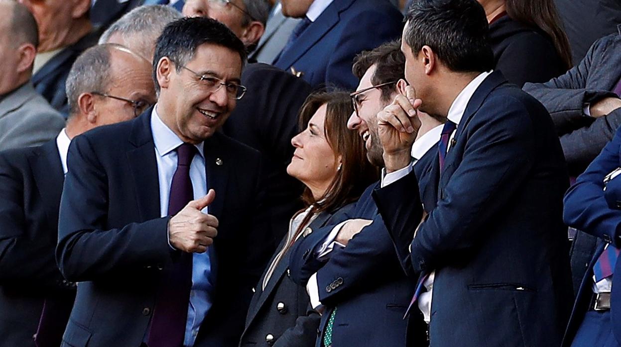 Bartomeu, en el palco del Camp Nou