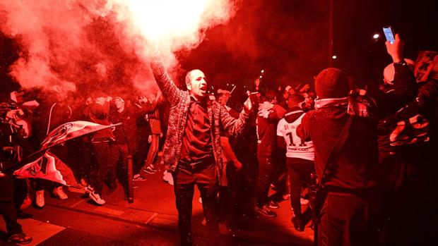 Los hinchas del PSG no temen al coronavirus