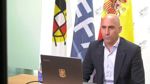 Rubiales quiere una final de la Copa del Rey «con las dos aficiones»