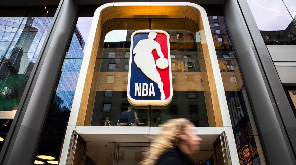 La NBA estudia un torneo benéfico paralelo con jugadores sanos