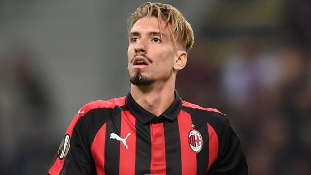 Samu Castillejo: «Me quedé en Milán para no poner en riesgo a mi familia en España»