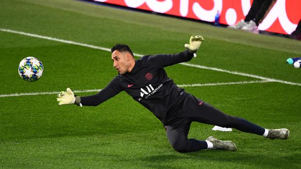 Keylor desobedece al PSG y se gasta 200.000 euros para viajar a Costa Rica