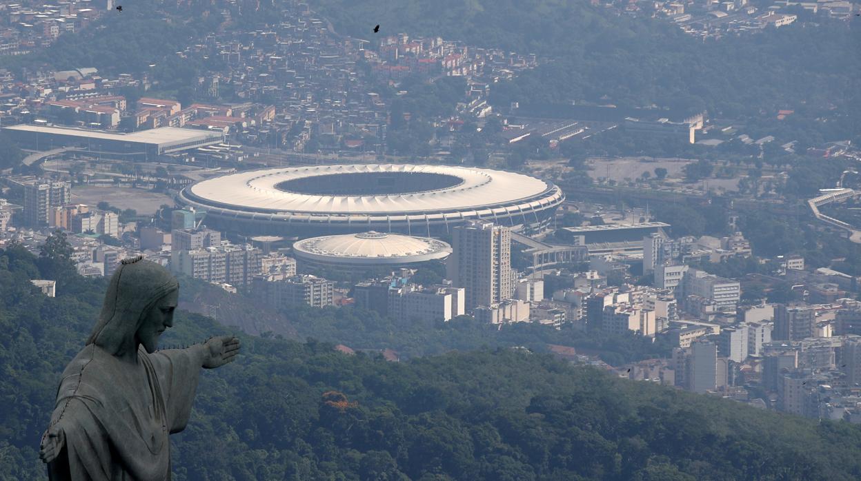 Hospitales, refugios de sin techo, almacenes sanitarios, centro policiales... Míticos estadios transformados contra el coronavirus