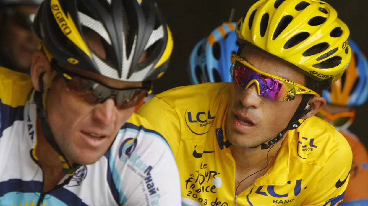 Armstrong y Contador en el Tour 2009