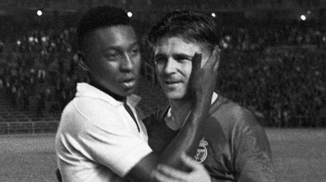 Pelé y Puskas en el Bernabéu