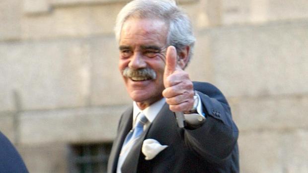 La emocionada despedida de Pérez de Tudela a Bernardino Lombao