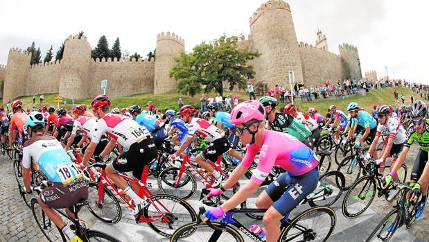 La Vuelta a España puede empezar un martes