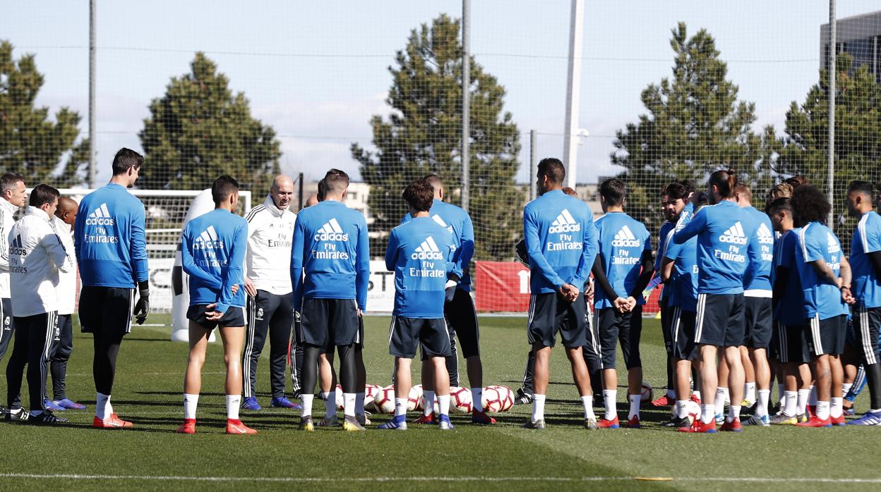 Zidane recuperará el lunes 18 el arsenal táctico perdido desde hace dos meses