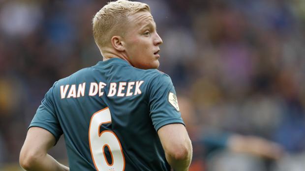 El Ajax mantiene la puerta abierta para Van de Beek, pero avisa: «No habrá descuentos»