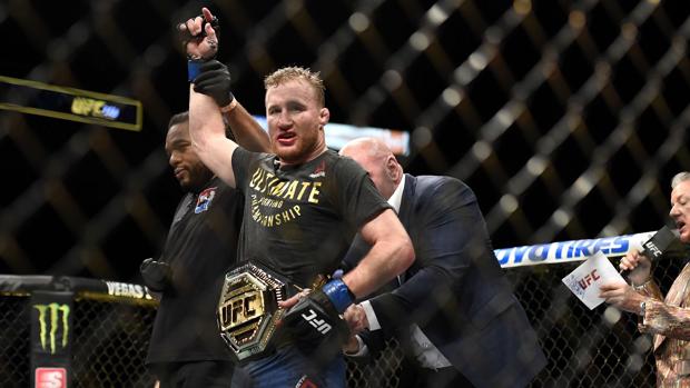 UFC 249: Justin Gaethje y Henry Cejudo se coronan en el primer evento tras la irrupción del coronavirus