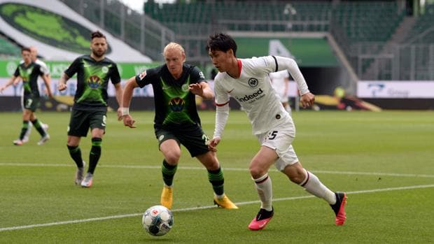 El Eintracht escapa de los puestos de descenso