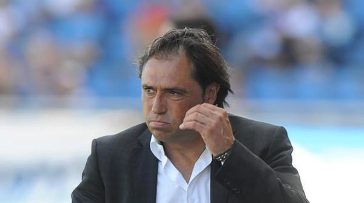 Alfredo Santa Elena, nuevo entrenador del Dux Internacional Madrid, equipo de Segunda B