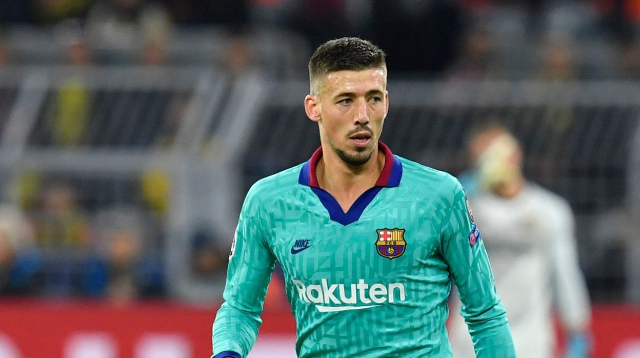 Lenglet durante un partido con el Barcelona