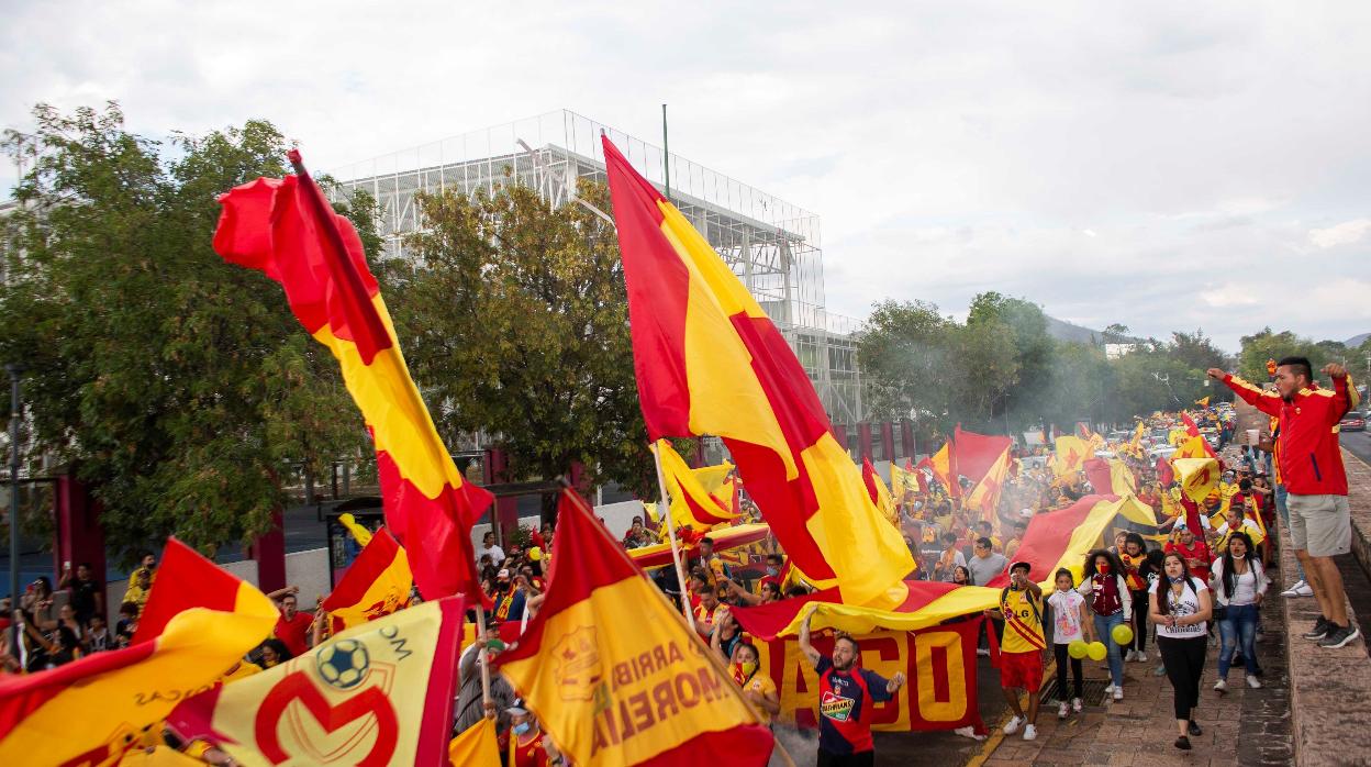 Histórica protesta por el cambio de ciudad de un club mexicano