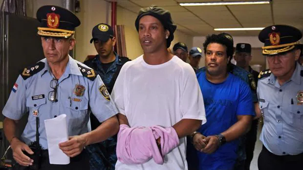 El drama de Ronaldinho: tres meses de encierro y sin visos de libertad
