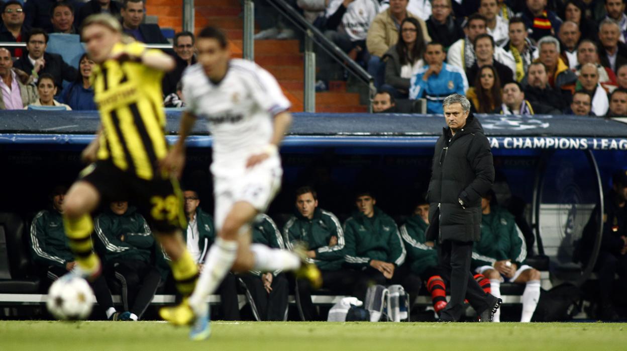 Mourinho, en un partido de Champions con el Madrid