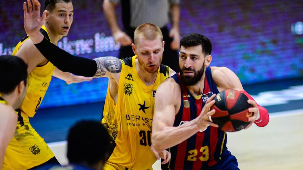 El Baskonia confirma su buen momento ante el Iberostar