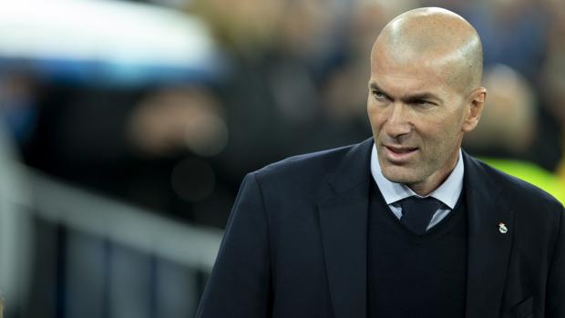 Zidane corta por lo sano: «Hablo de fútbol, no de árbitros o de calendarios»