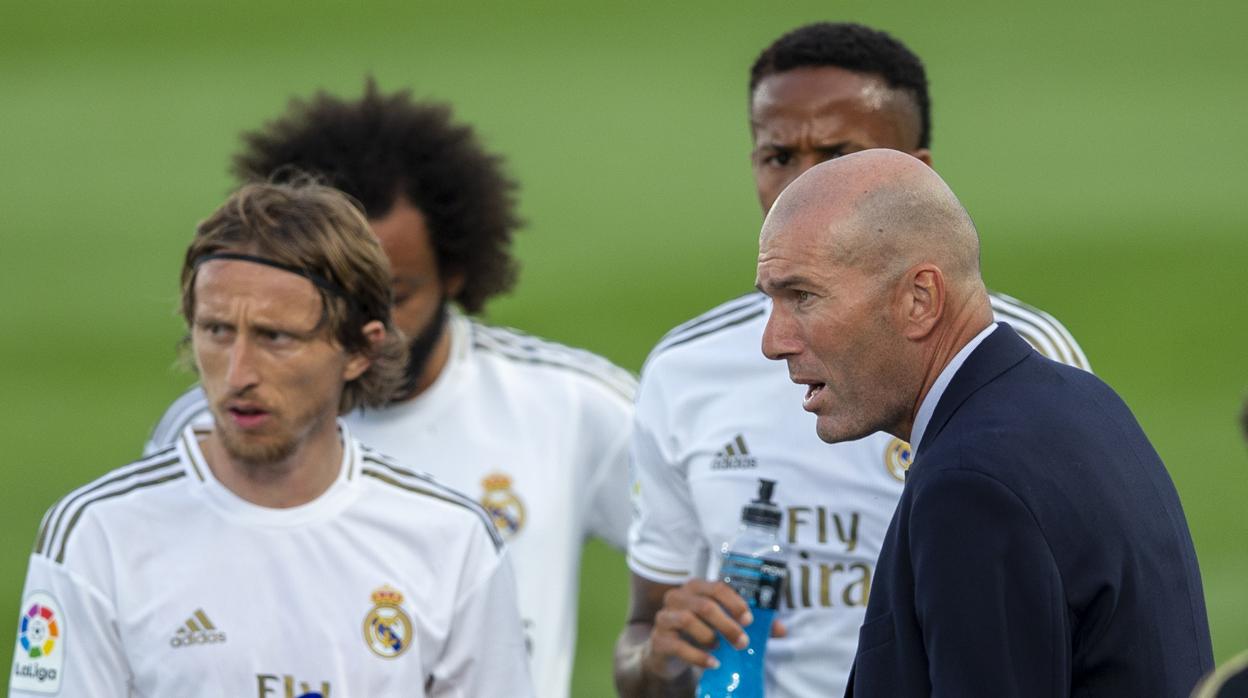 Zidane, aprender a jugar sin Casemiro