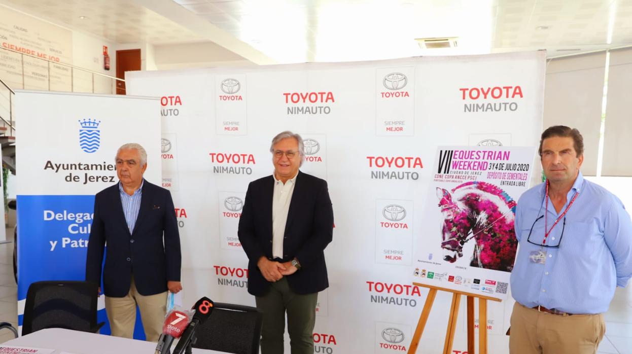 Francisco Camas, Delfín Gómez y José Luis Nimo en la presentación del evento.