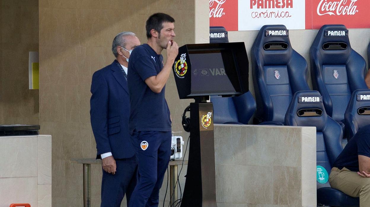 Celades, el domingo durante el Villarreal-Valencia, que acabó con derrota de su equipo