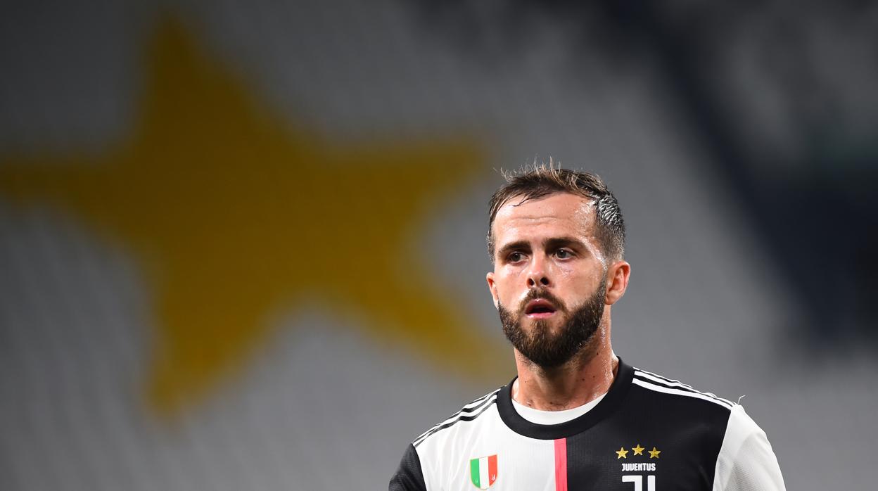 Pjanic durante un partido de la Juventus