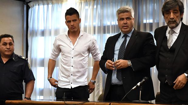 Detienen al futbolista argentino Alexis Zárate, condenado por abuso sexual