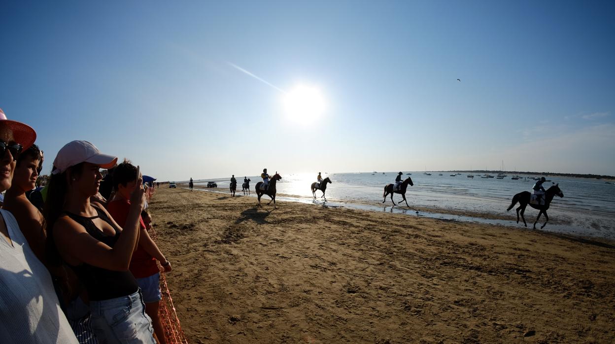 Tarde de carreras de caballos en Sanlúcar de Barrameda