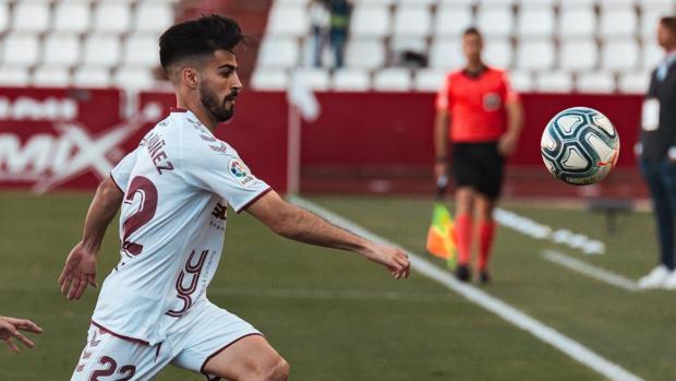 El Albacete sale del descenso e impide que el Zaragoza opte al ascenso