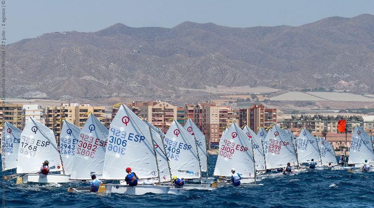 Javier Ojeda y Aina Garau, líderes en Águilas